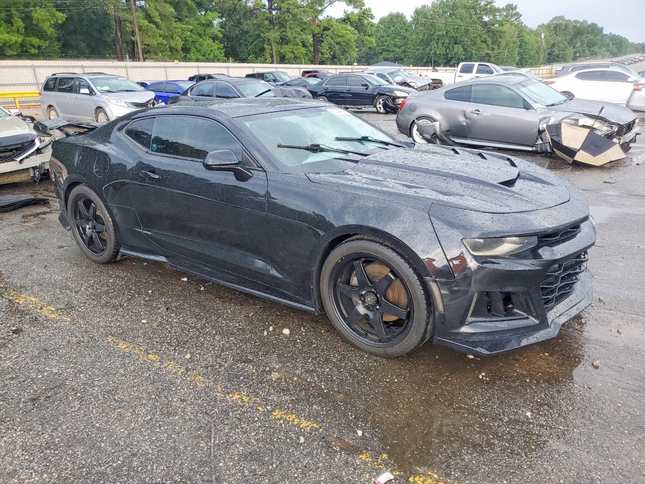 2017 Chevrolet Camaro Lt - Фото 4