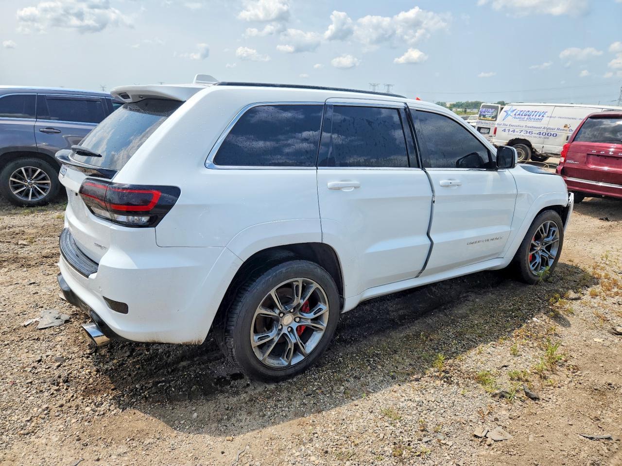 2015 Jeep Grand Cherokee Srt-8 - Image 3