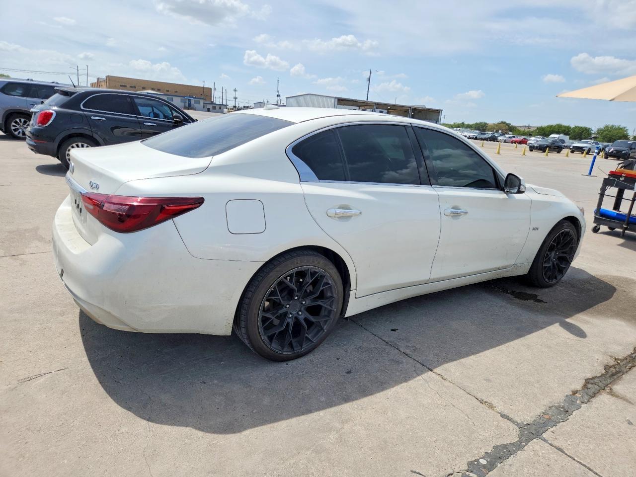 2020 Infiniti Q50 3.0T Luxe - Фото 3