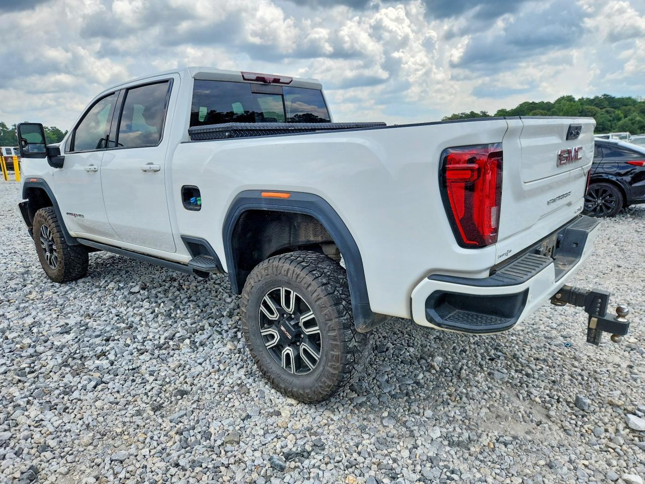 2021 GMC Sierra K2500 At4 - Фото 2