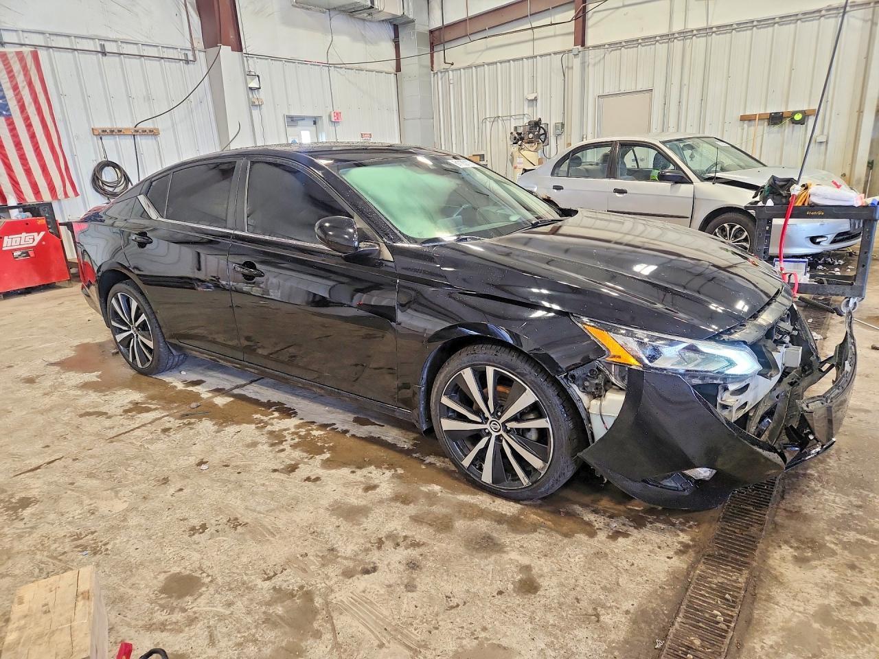 2020 Nissan Altima Sr - Image 4