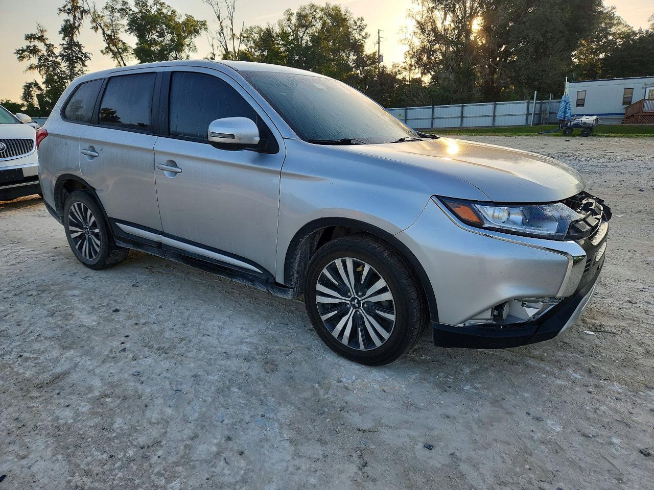 2020 Mitsubishi Outlander Se - Image 4