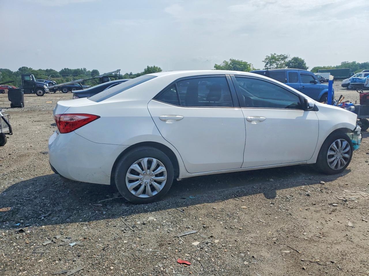 2019 Toyota Corolla Le - Фото 3