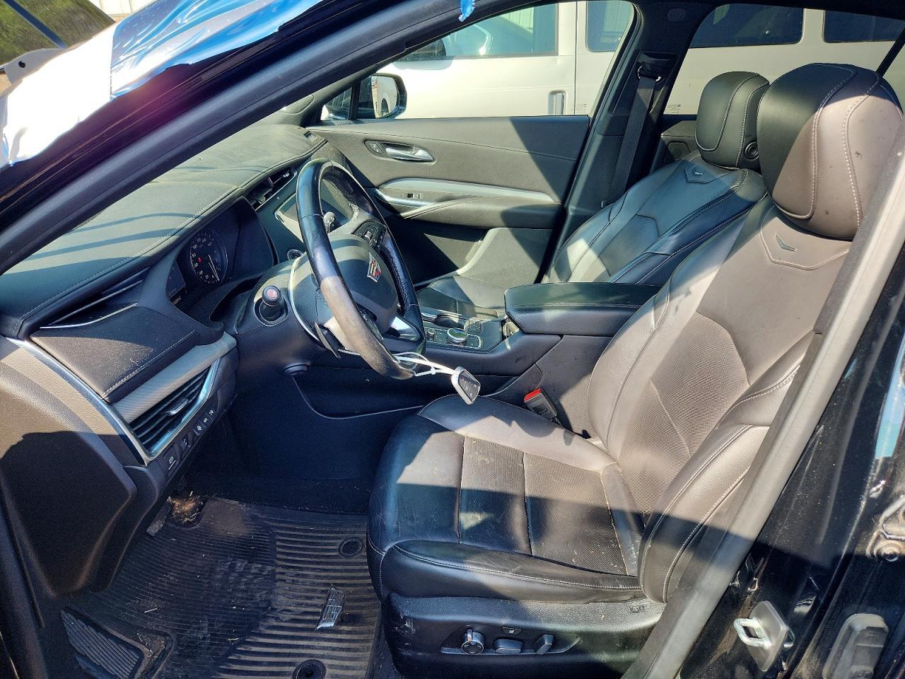 2019 Cadillac Xt4 Premium Luxury - Image 7
