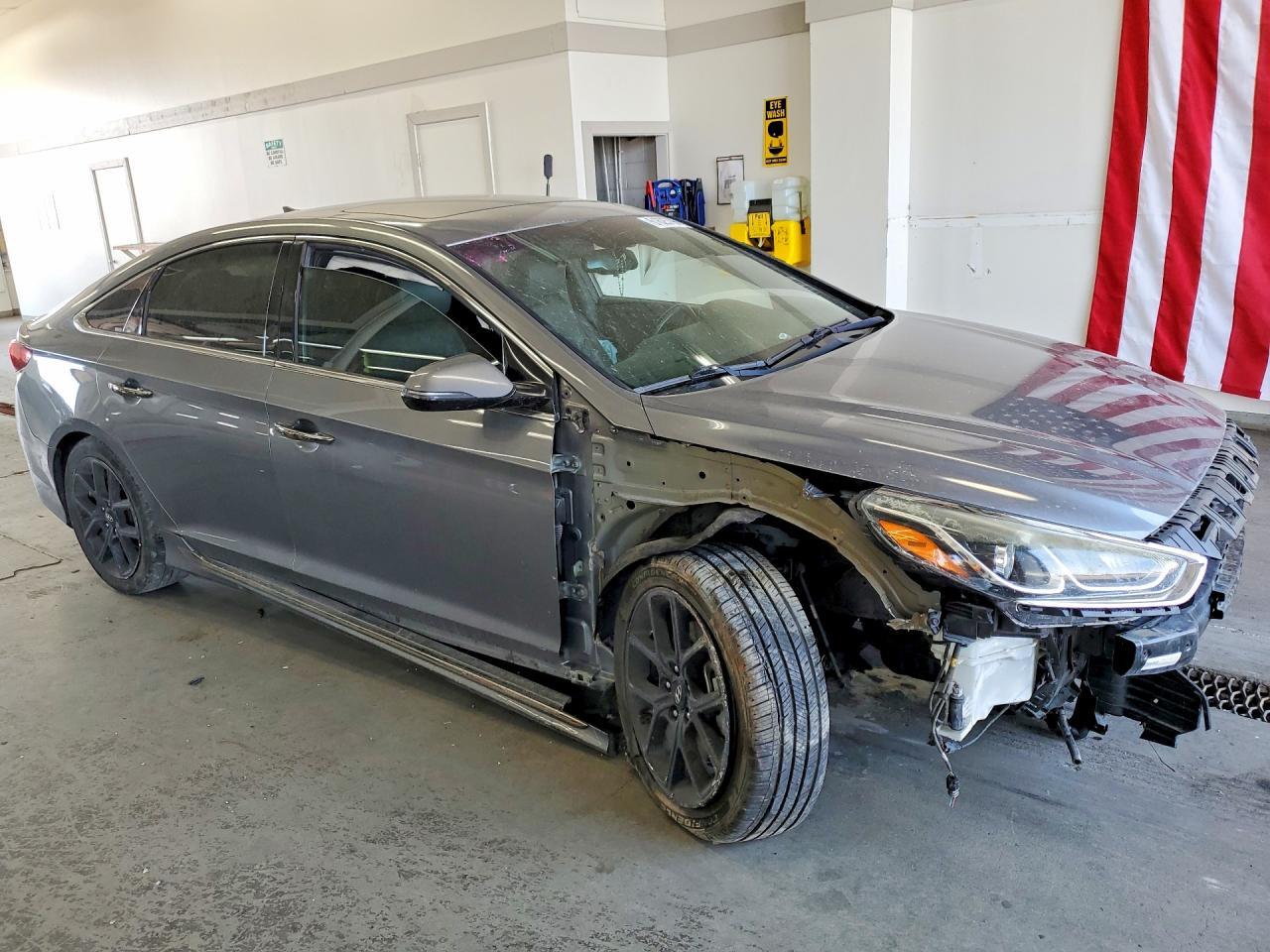 2018 Hyundai Sonata Sport 2.0T - Фото 4