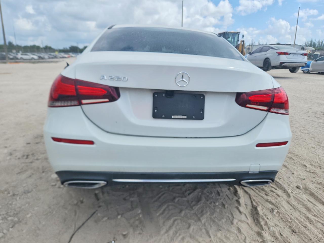2020 Mercedes-Benz A 220 - Фото 6