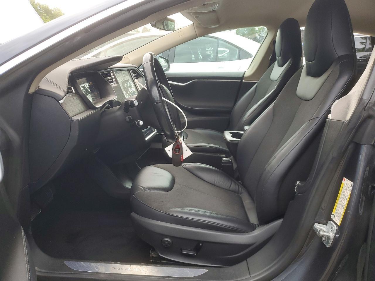 2015 Tesla Model S 85 - Image 7
