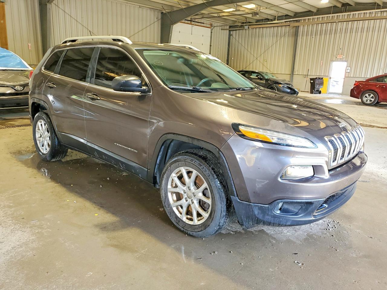 2015 Jeep Cherokee Latitude - Фото 4