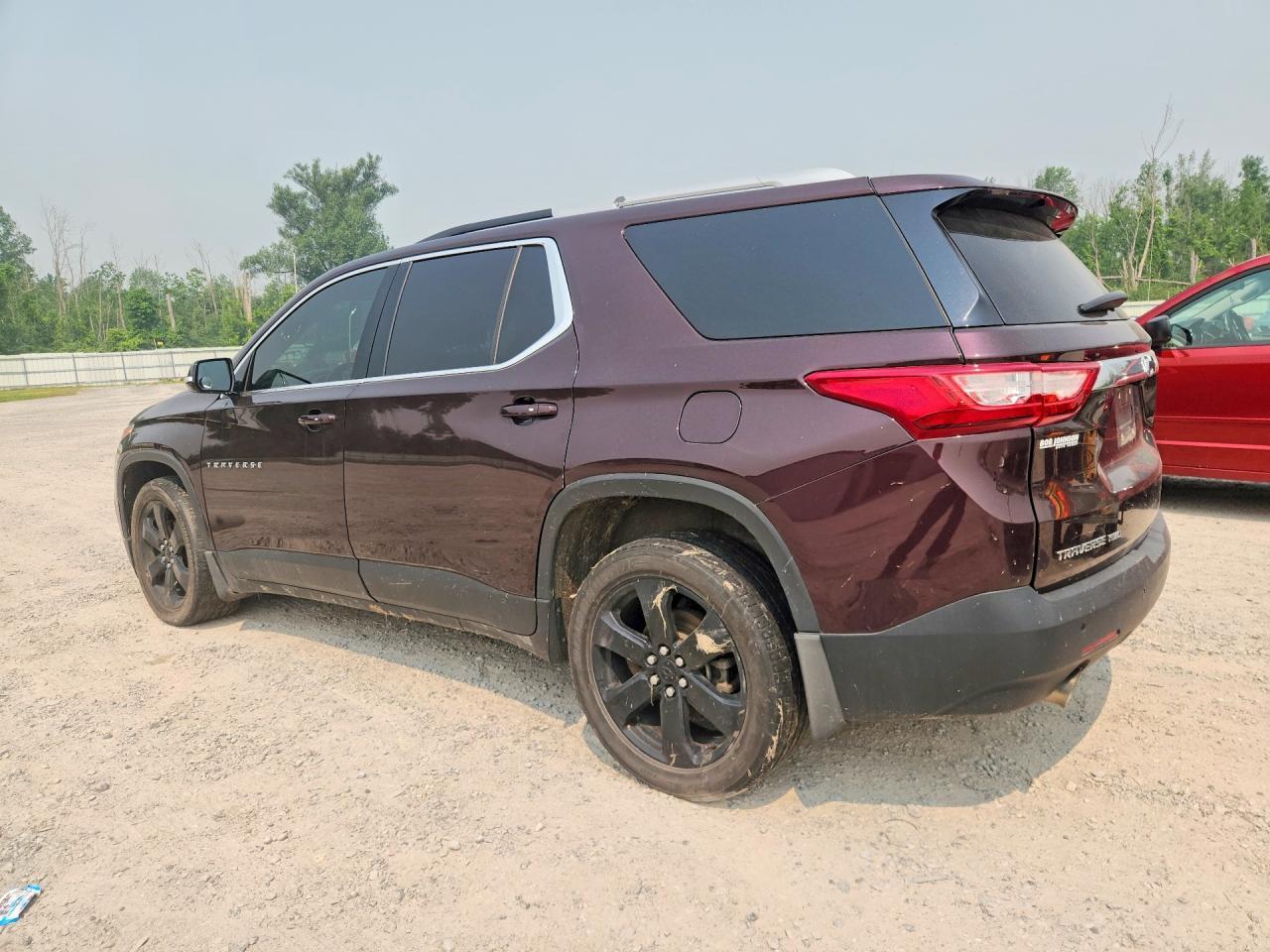 2018 Chevrolet Traverse Lt - Фото 2