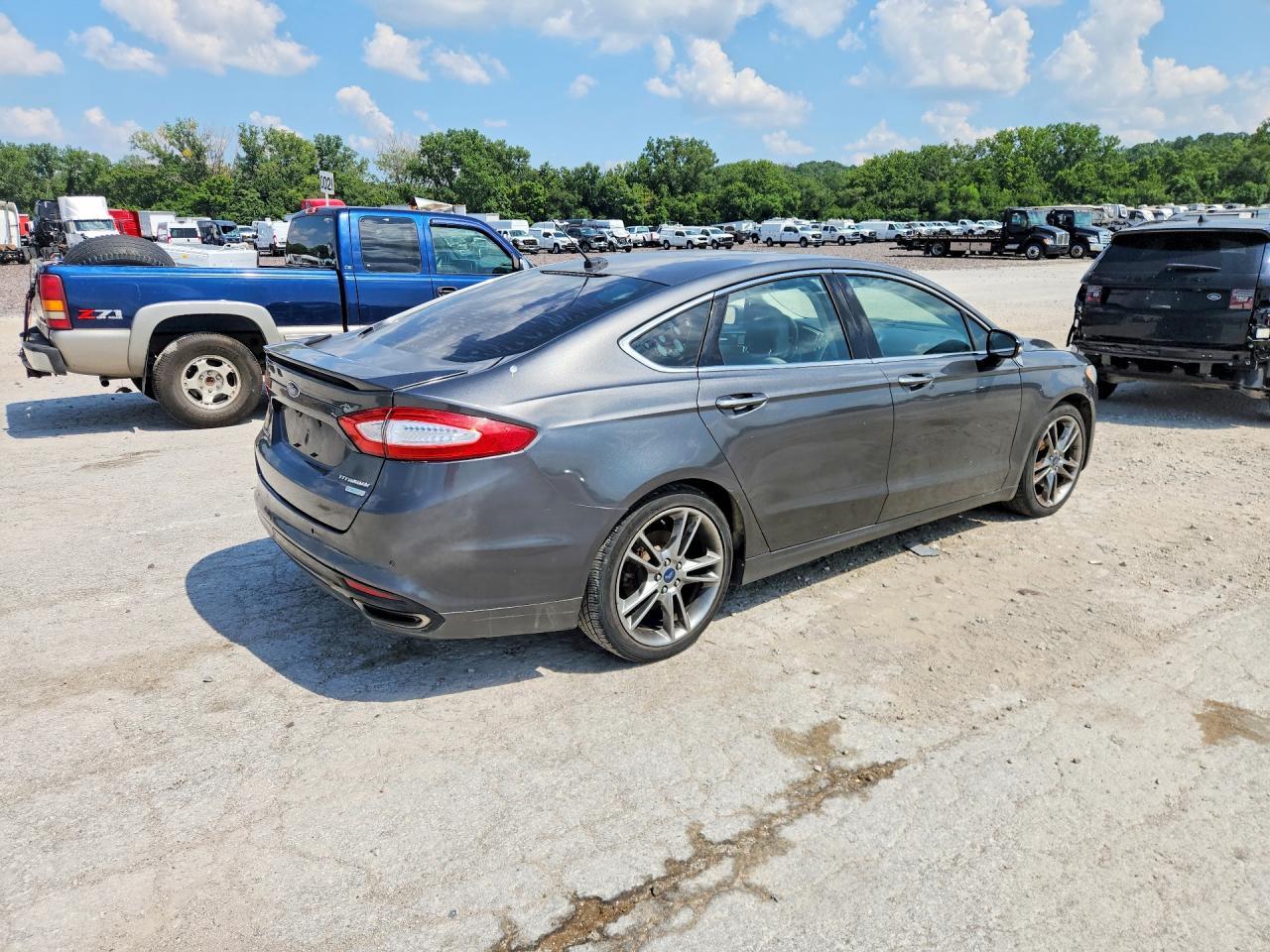 2015 Ford Fusion Titanium - Фото 3