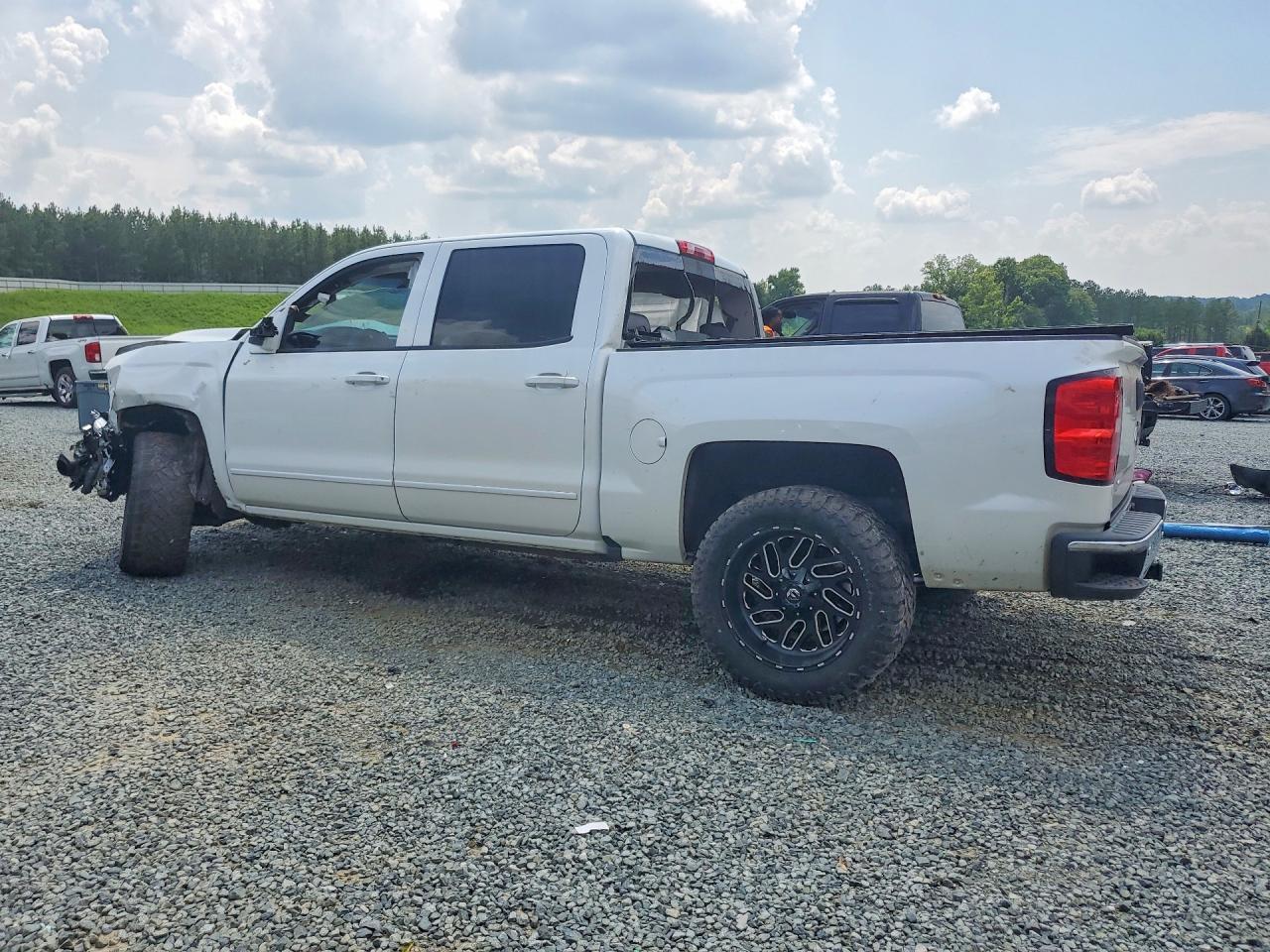 2017 Chevrolet Silverado K1500 Lt - Фото 2