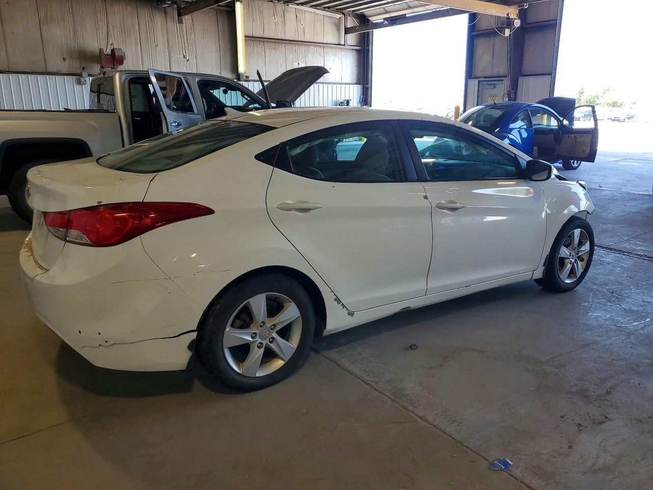2013 Hyundai Elantra Gls - Фото 3