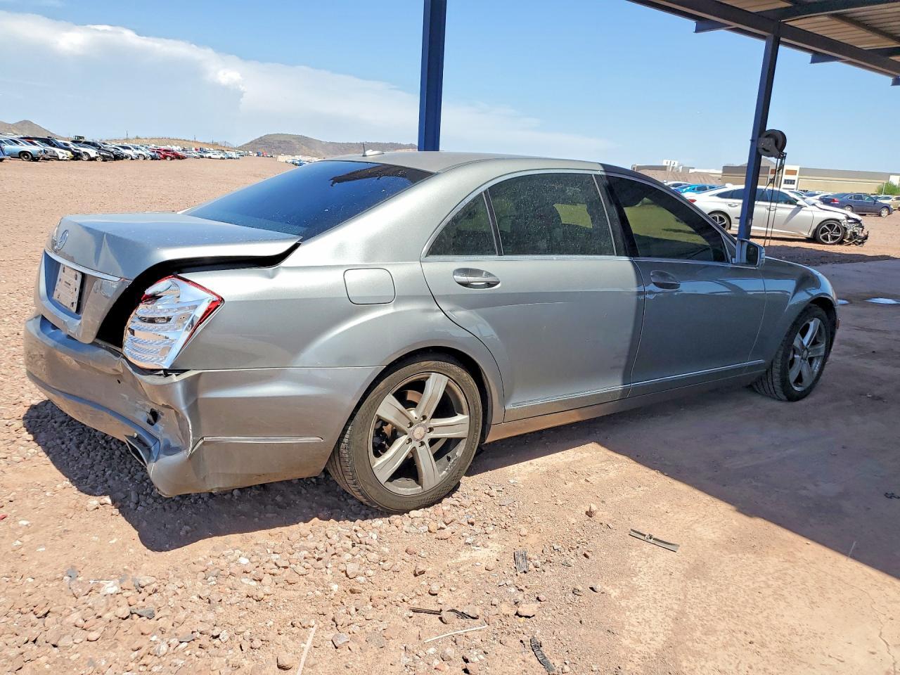 2011 Mercedes-Benz S 550 - Фото 3