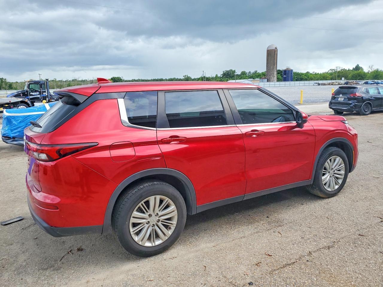 2023 Mitsubishi Outlander Es - Фото 3