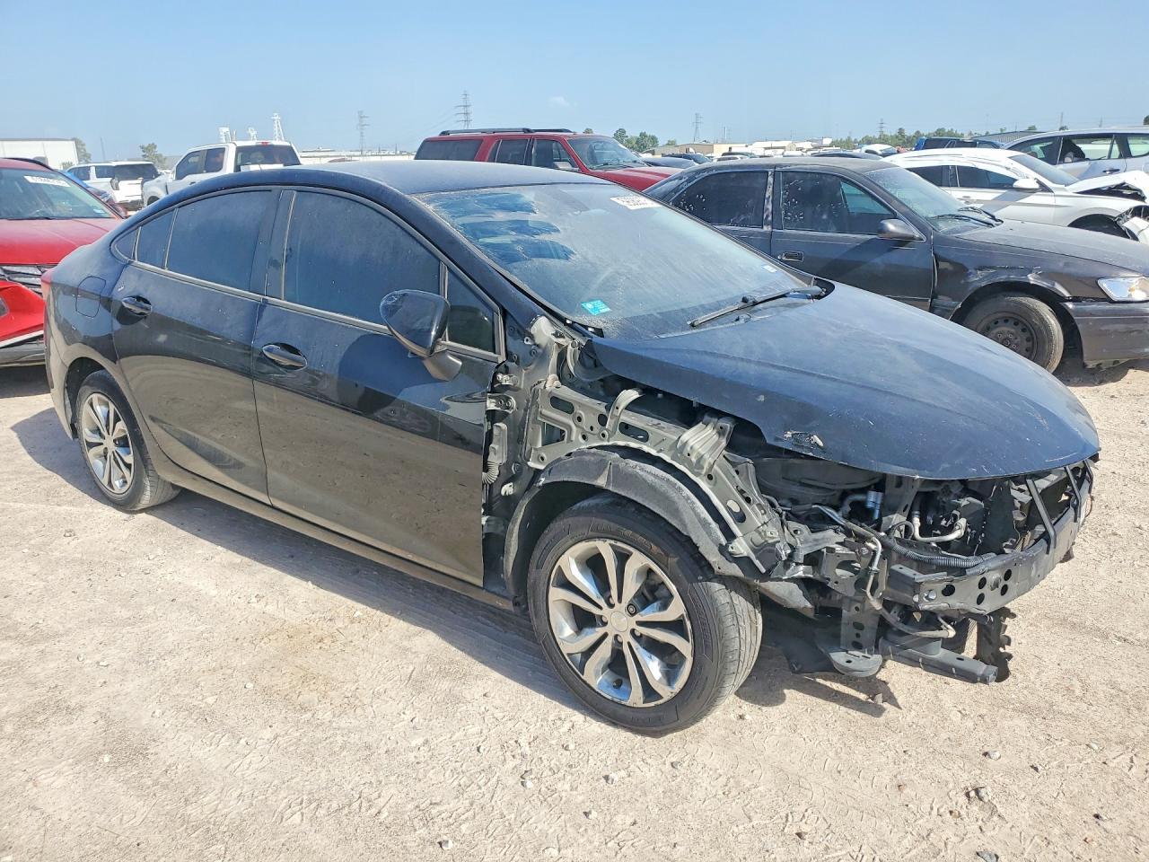 2019 Chevrolet Cruze Ls - Фото 4
