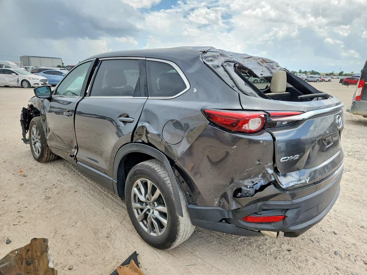 2019 Mazda Cx-9 Touring - Image 2