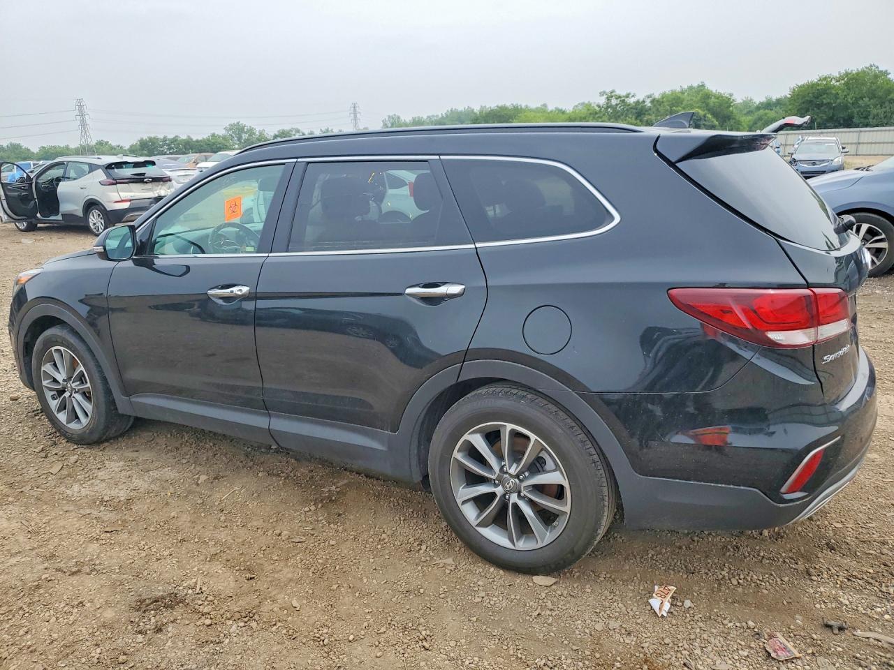 2018 Hyundai Santa Fe Se - Фото 2
