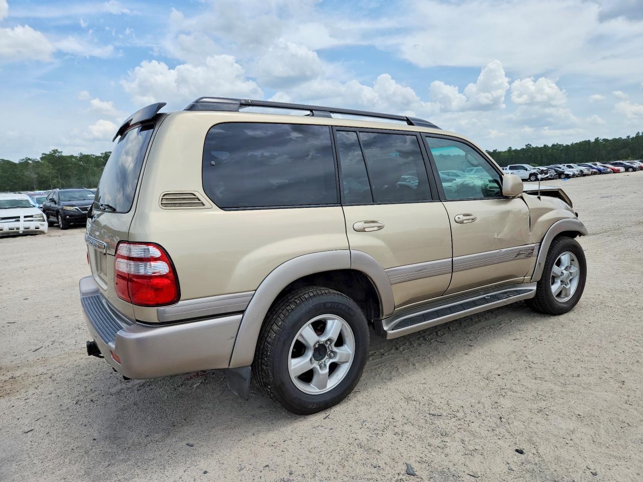 2005 Toyota Land Cruiser Base - Image 3