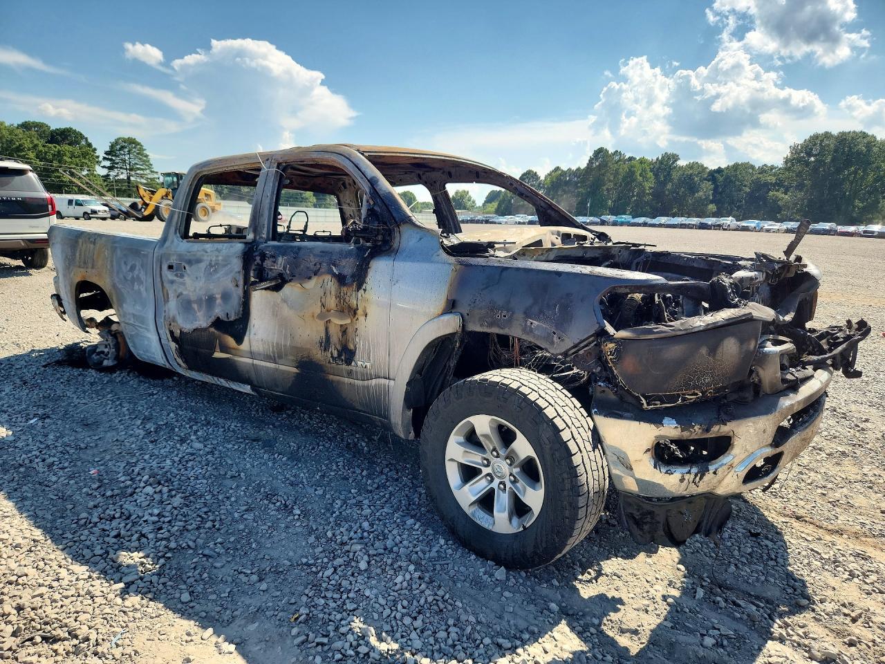 2019 Ram 1500 Laramie - Image 4