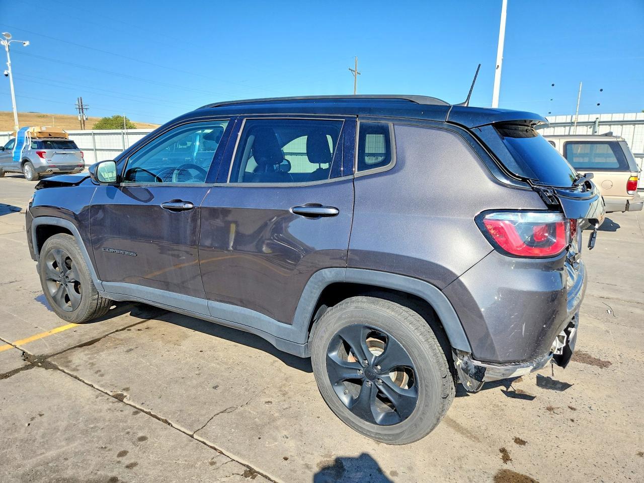 2019 Jeep Compass Latitude - Фото 2