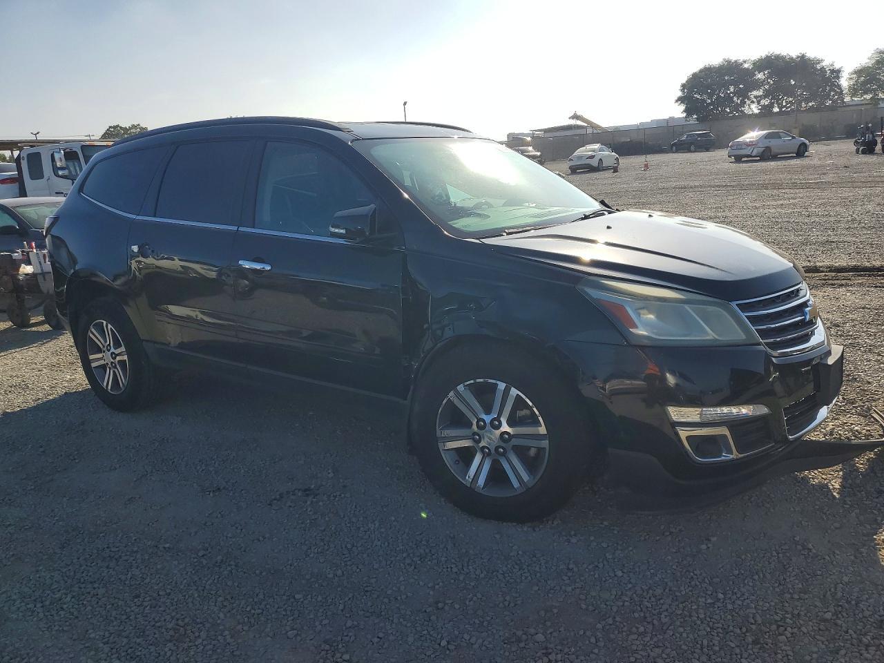 2017 Chevrolet Traverse Lt - Image 4
