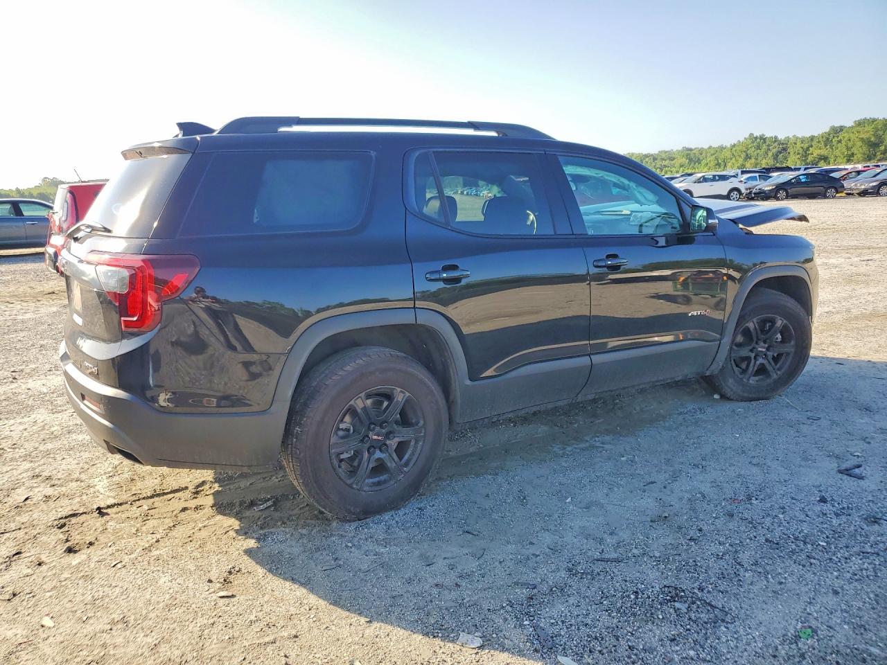 2023 GMC Acadia At4 - Фото 3