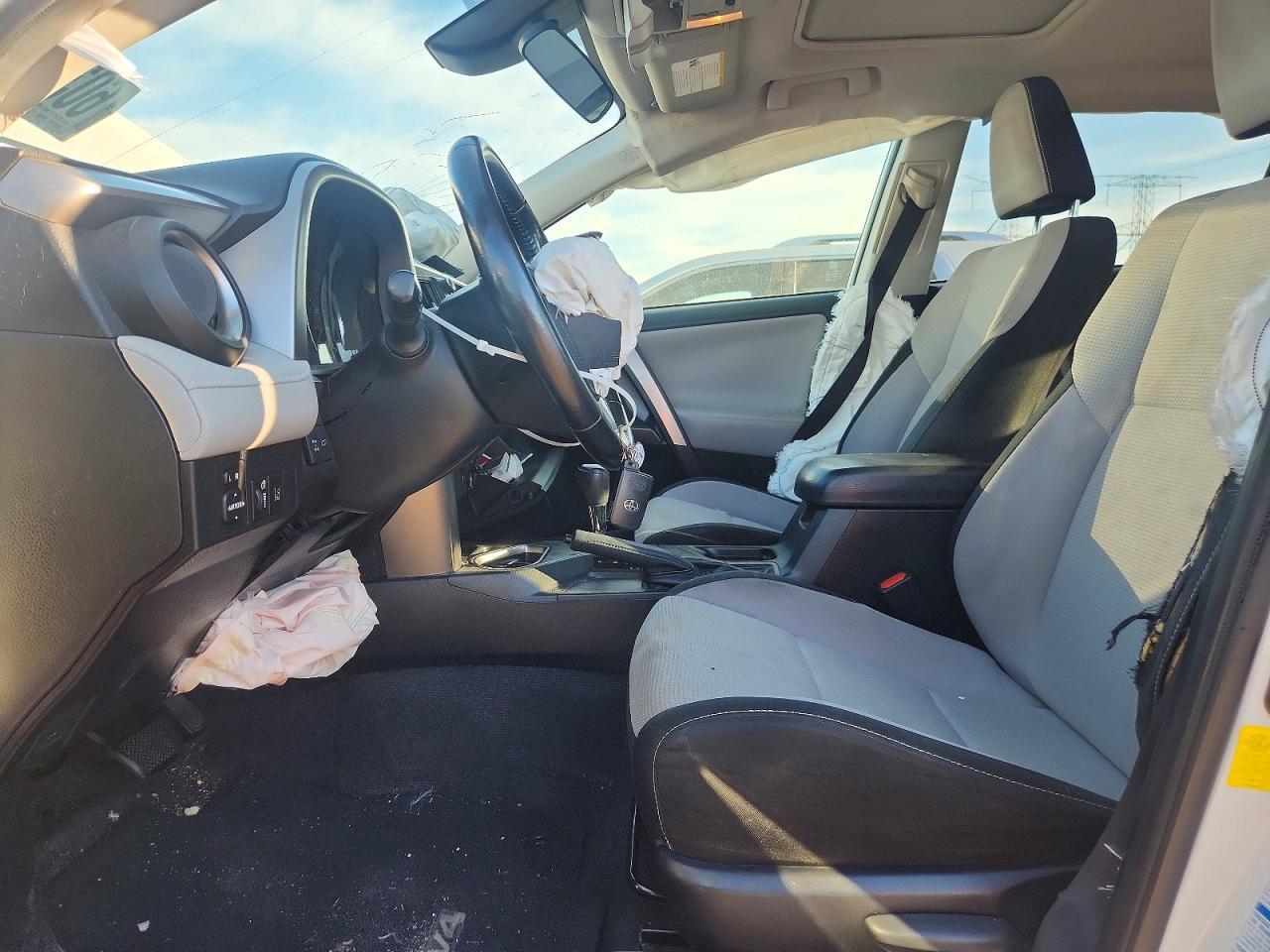 2016 Toyota Rav4 Xle - Image 7
