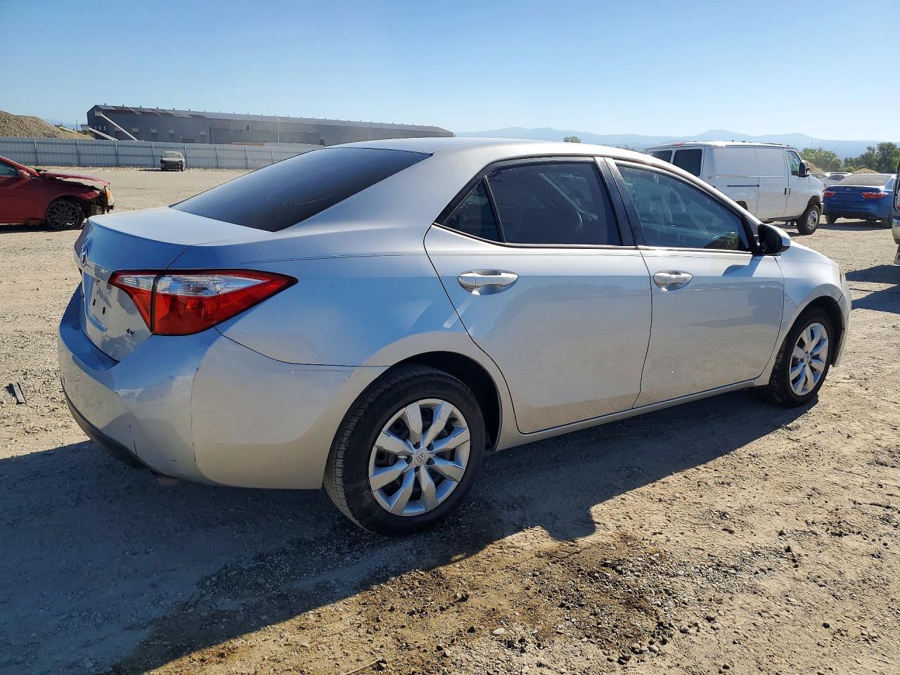 2016 Toyota Corolla Le - Фото 3