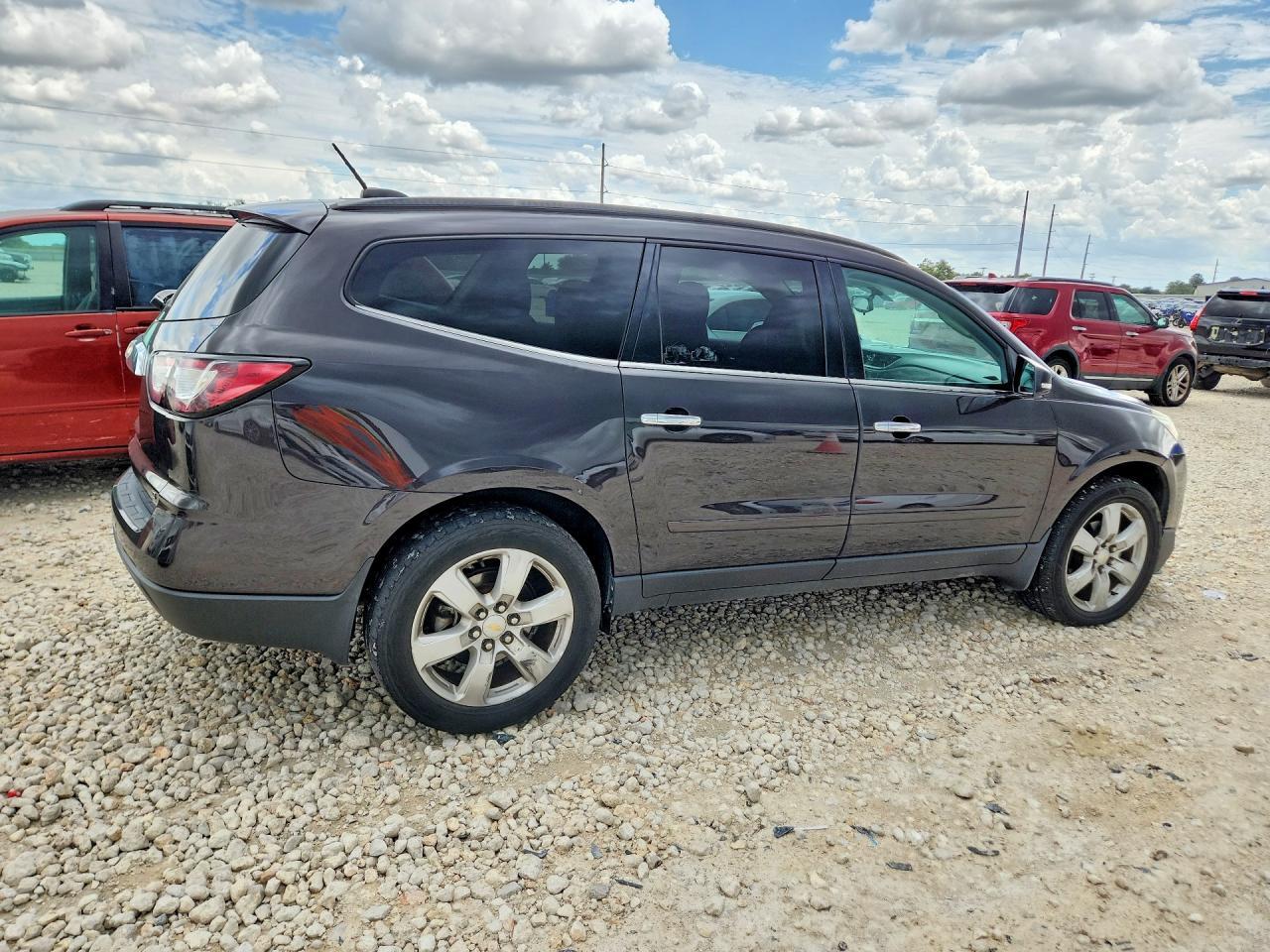 2017 Chevrolet Traverse Lt - Фото 3
