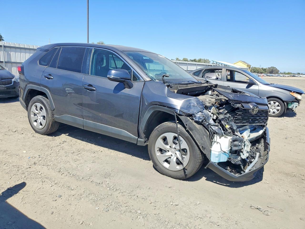 2023 Toyota Rav4 Le - Фото 4