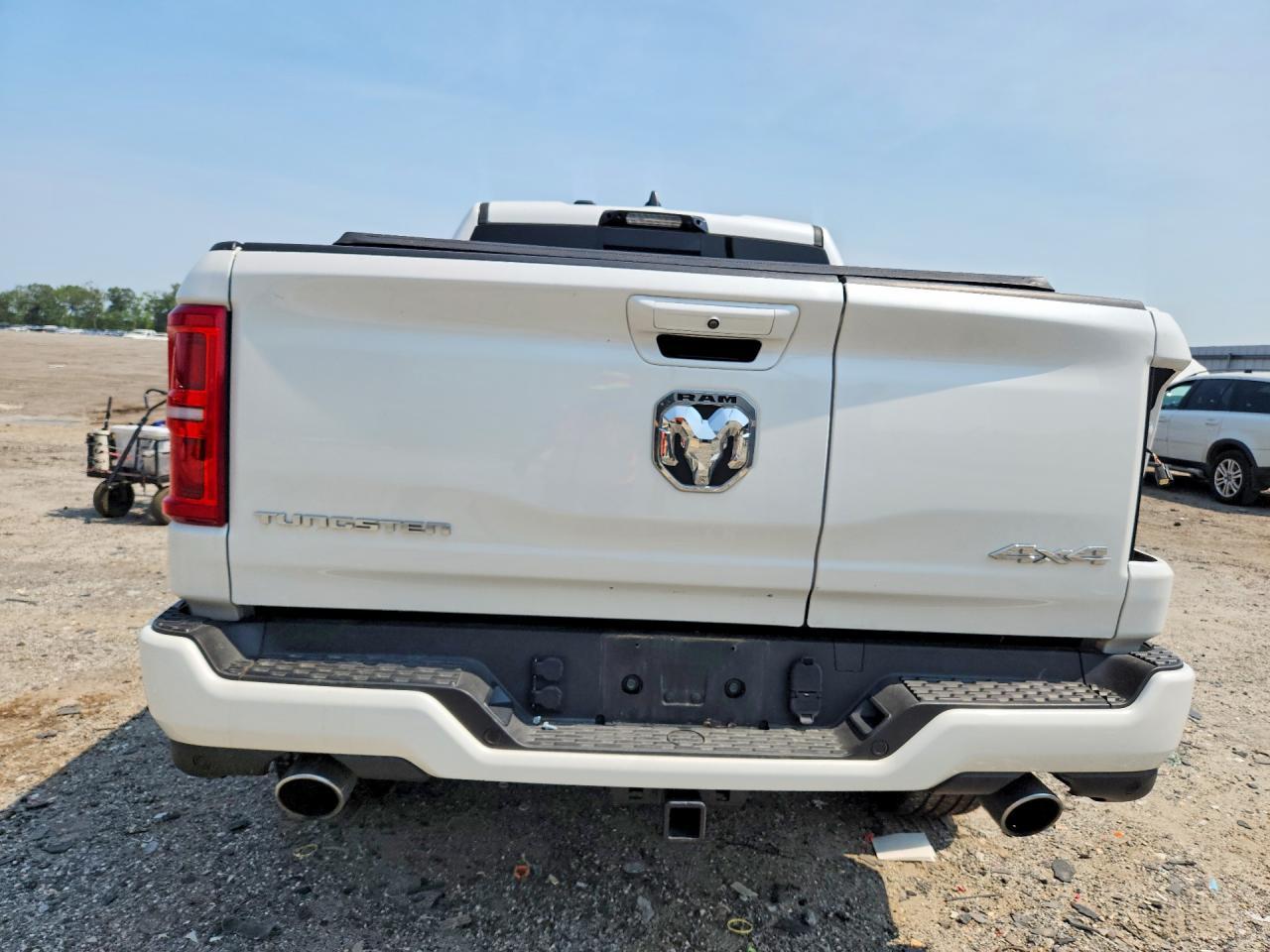 2025 Ram 1500 Tungsten - Фото 6