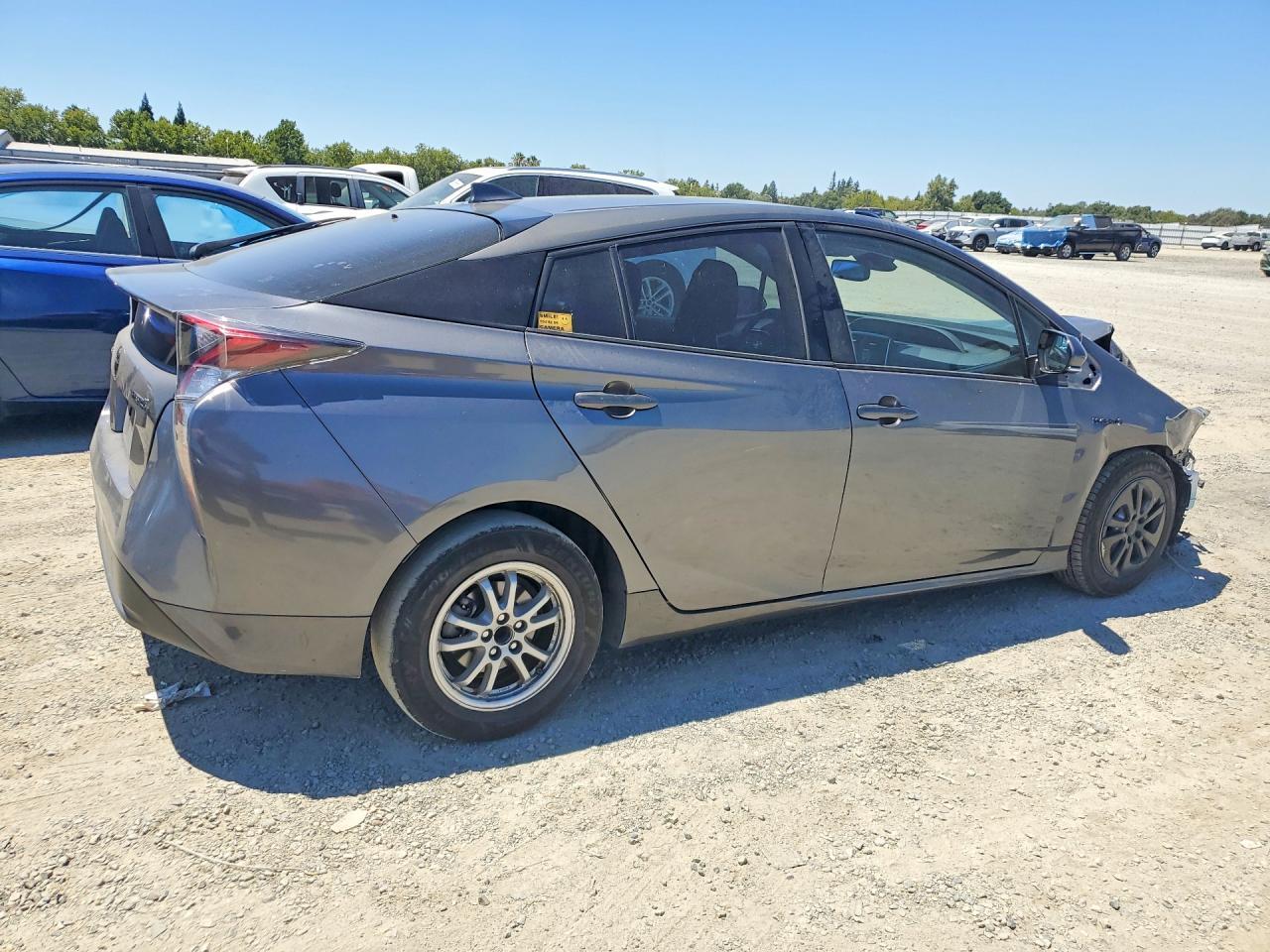 2017 Toyota Prius Four - Image 3