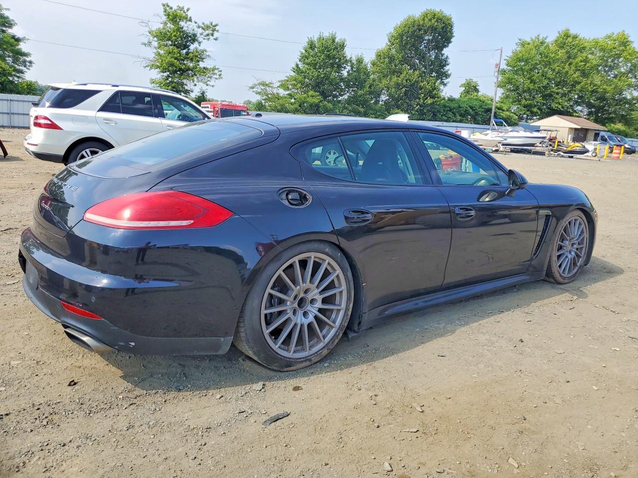 2016 Porsche Panamera 2 - Фото 3