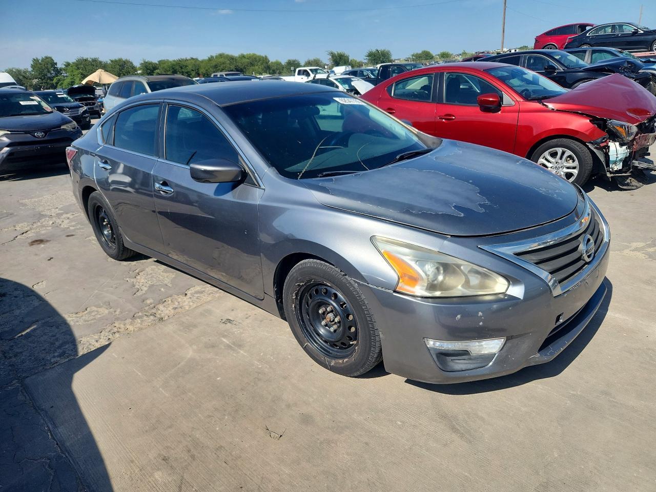 2014 Nissan Altima 2.5 S - Image 4