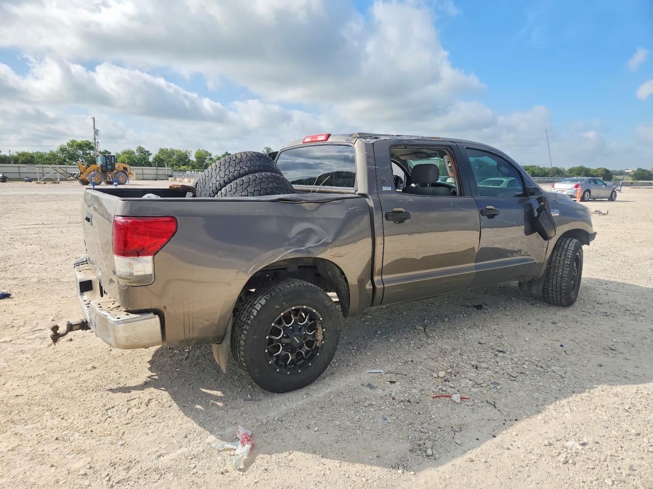 2012 Toyota Tundra Crewmax Sr5 - Image 3