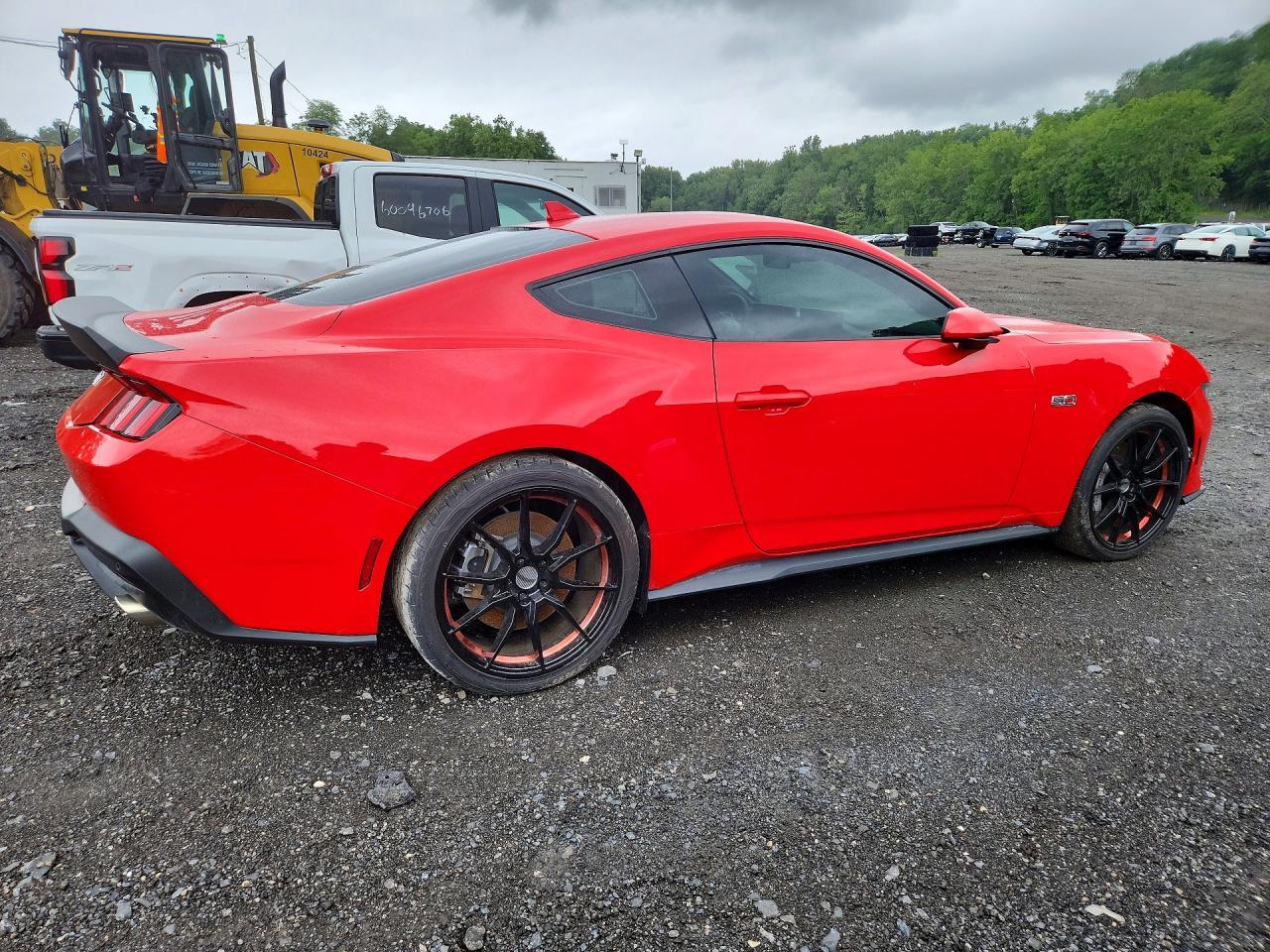2024 Ford Mustang Gt - Фото 3