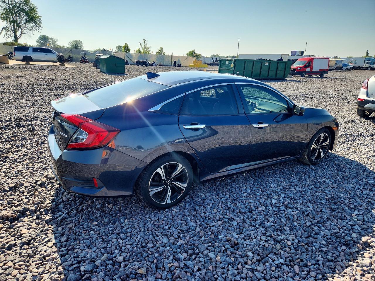 2016 Honda Civic Touring - Фото 3