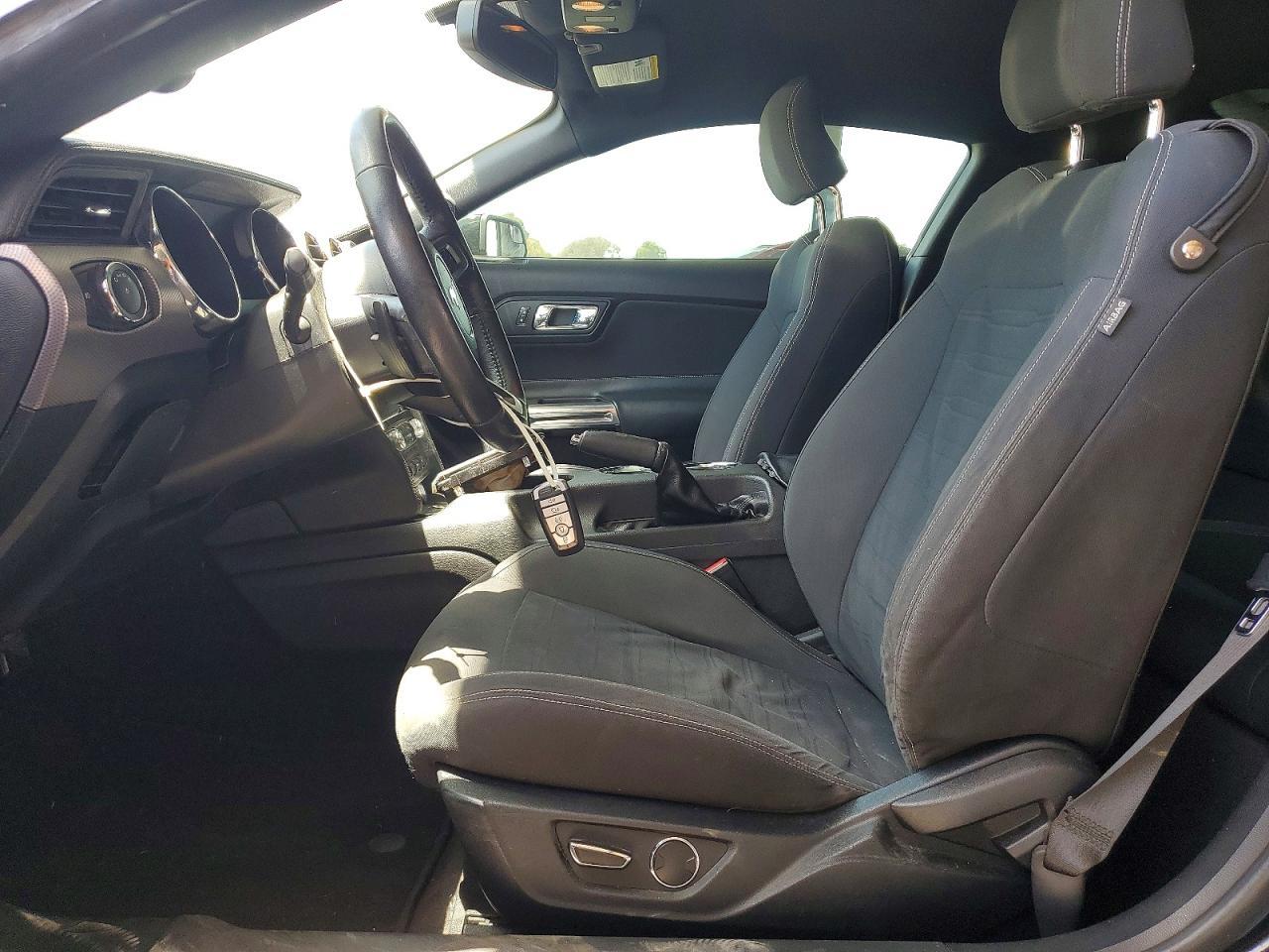 2015 Ford Mustang - Image 7