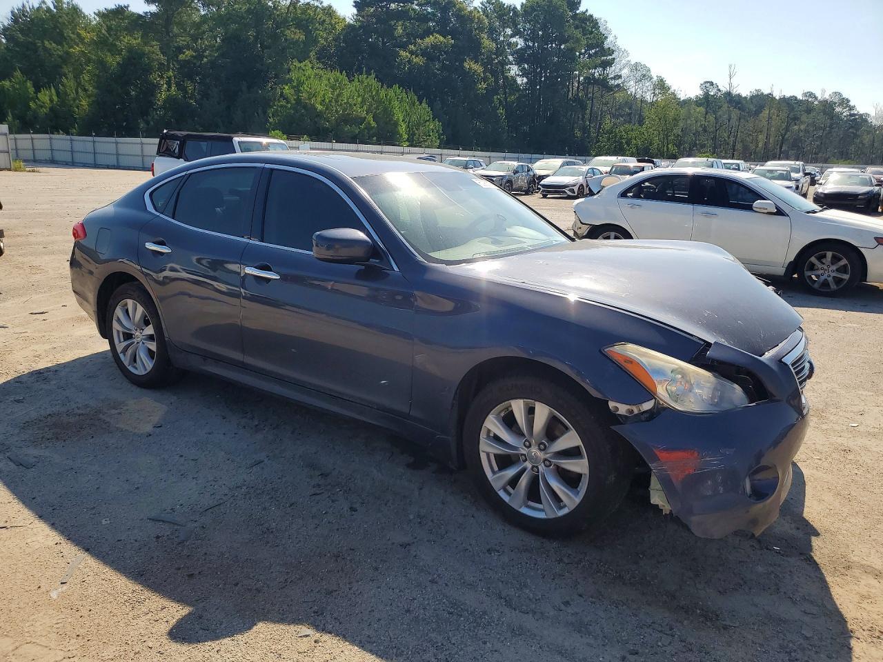 2011 Infiniti M37 X - Фото 4