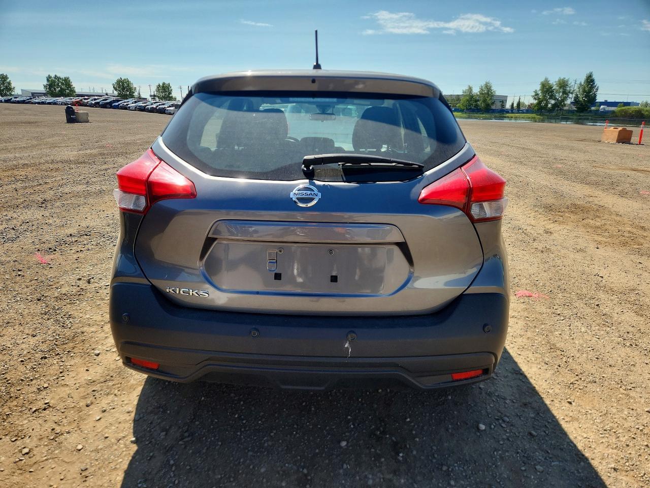 2020 Nissan Kicks S - Фото 6