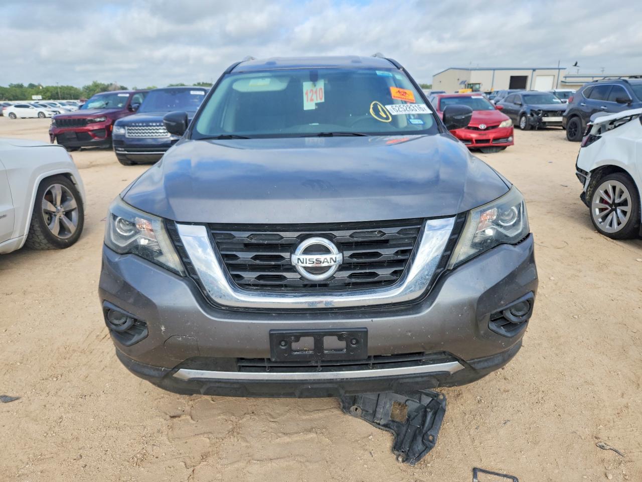 2019 Nissan Pathfinder S - Image 5