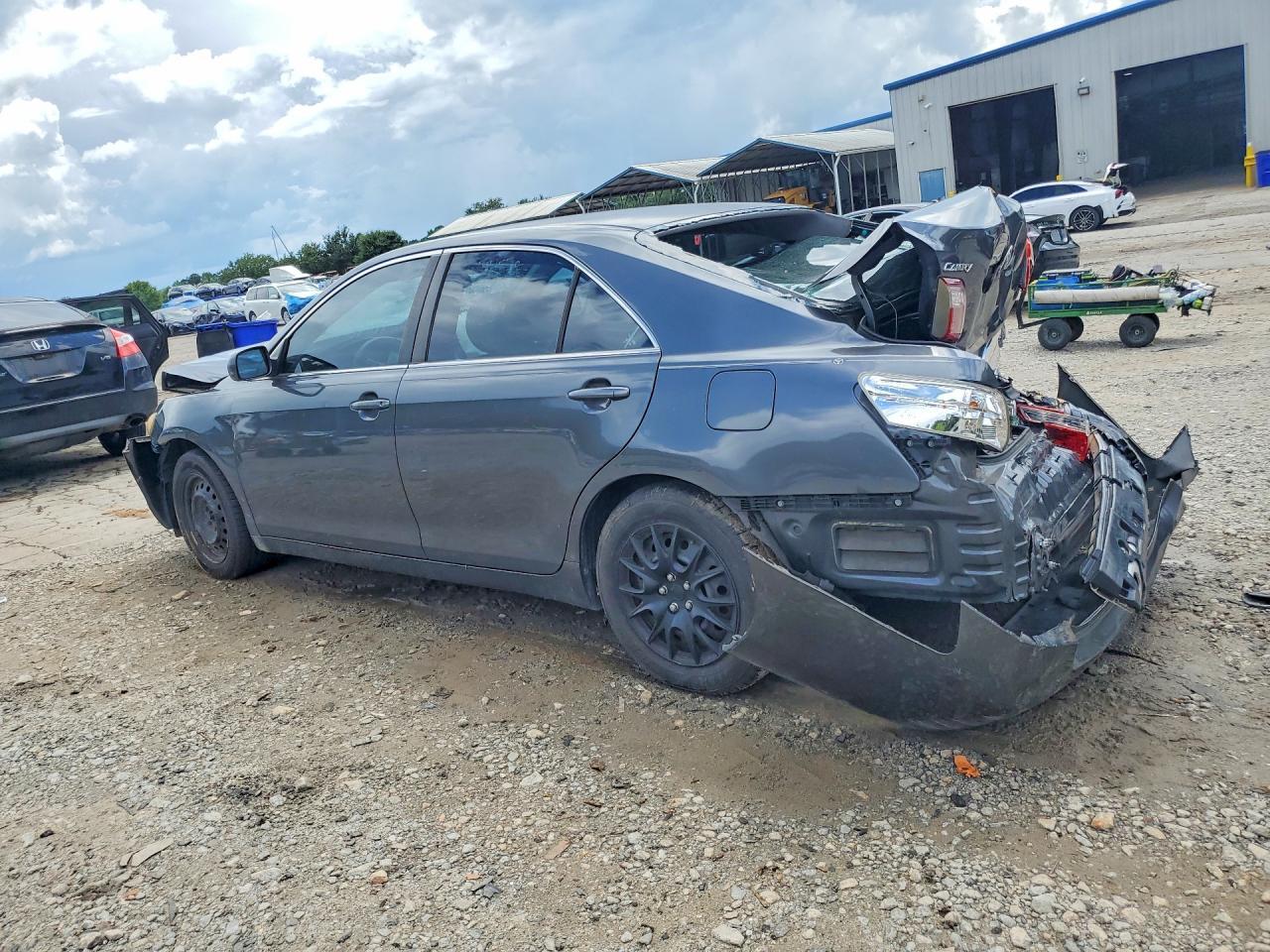 2007 Toyota Camry Le - Фото 2