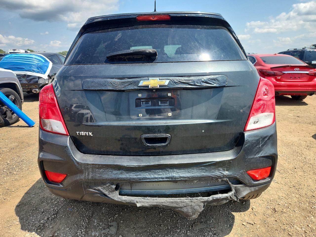 2019 Chevrolet Trax Ls - Image 6