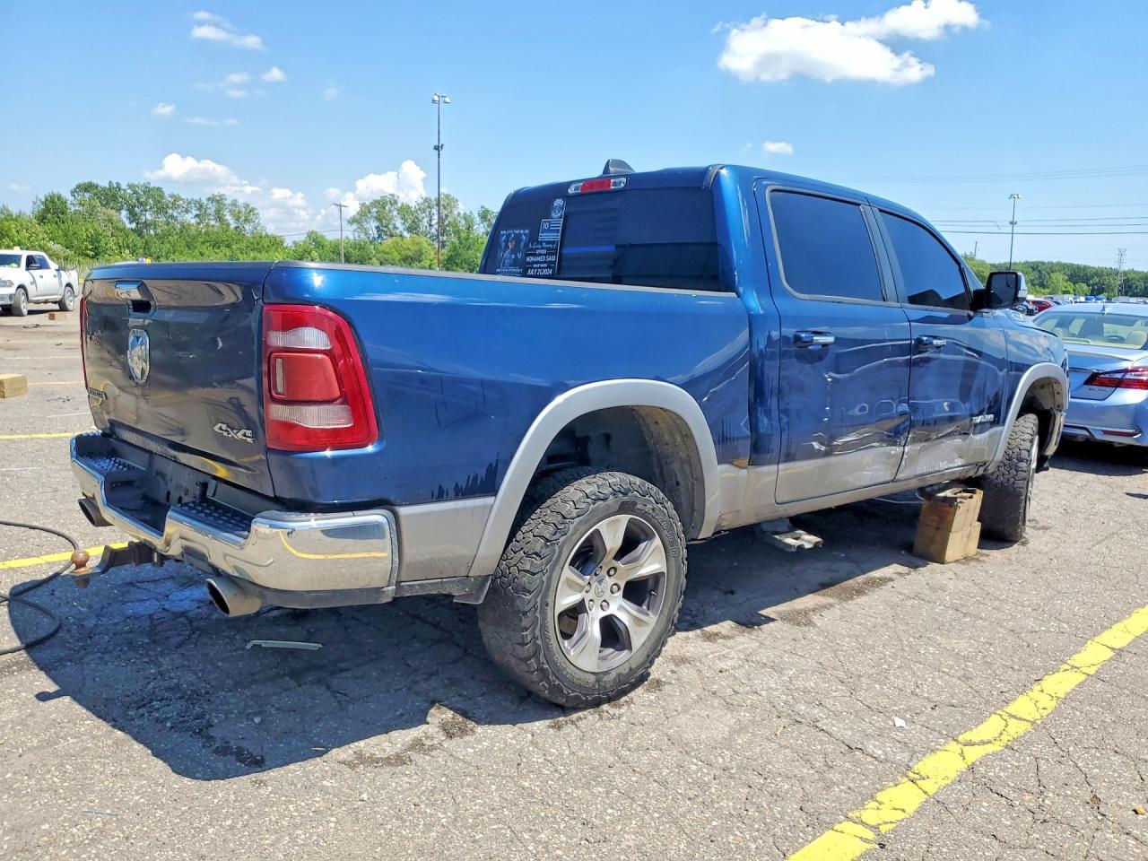 2019 Ram 1500 Laramie - Image 3