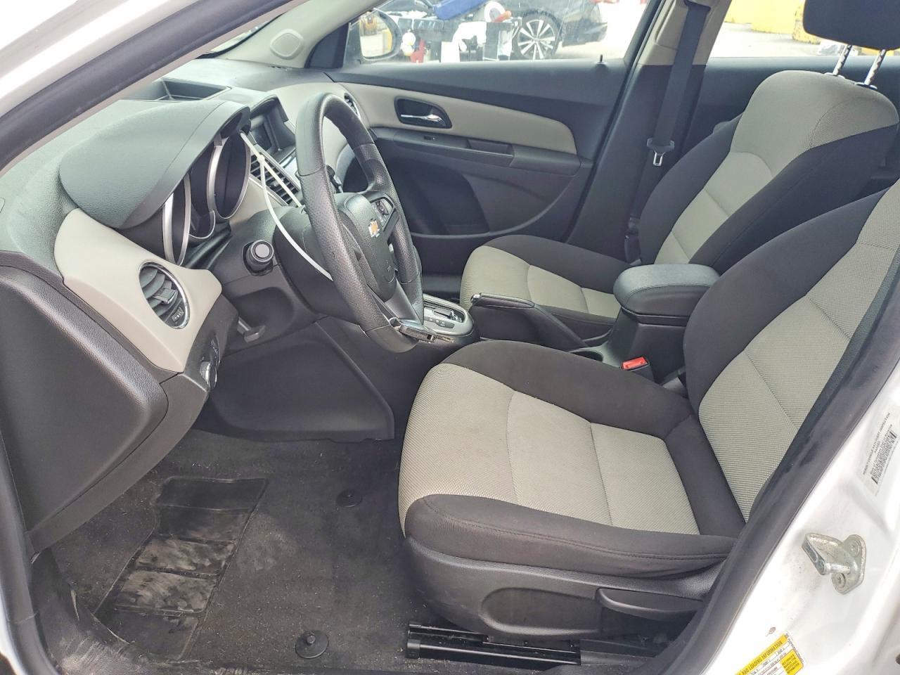 2014 Chevrolet Cruze Ls - Фото 7