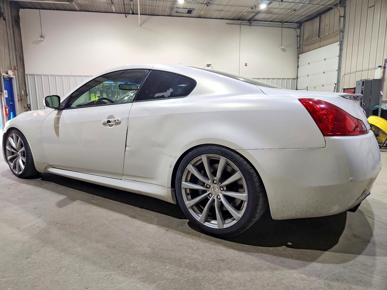 2010 Infiniti G37 Coupe Base - Фото 2