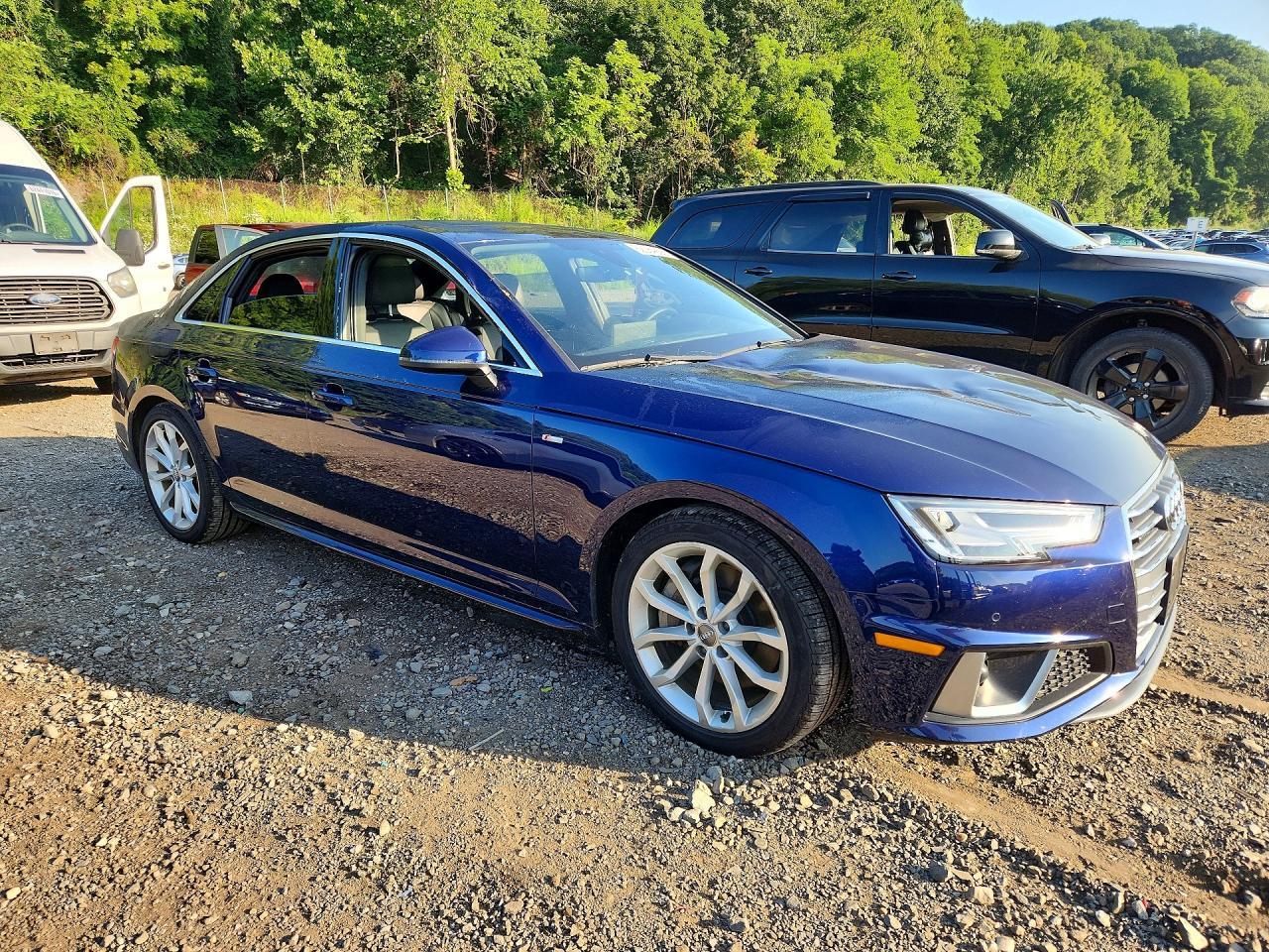 2019 Audi A4 Premium Plus - Image 4