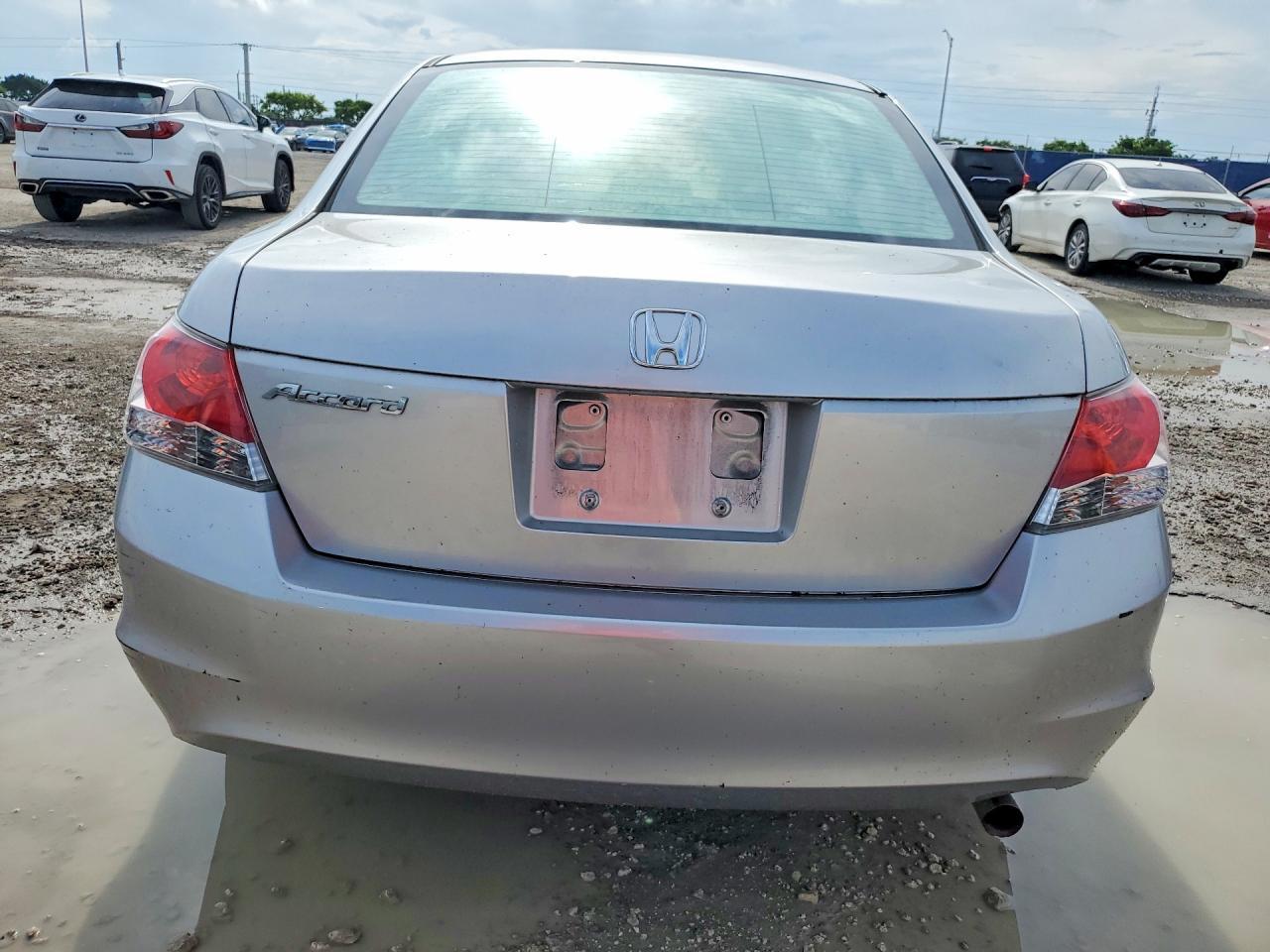 2010 Honda Accord Lx - Image 6