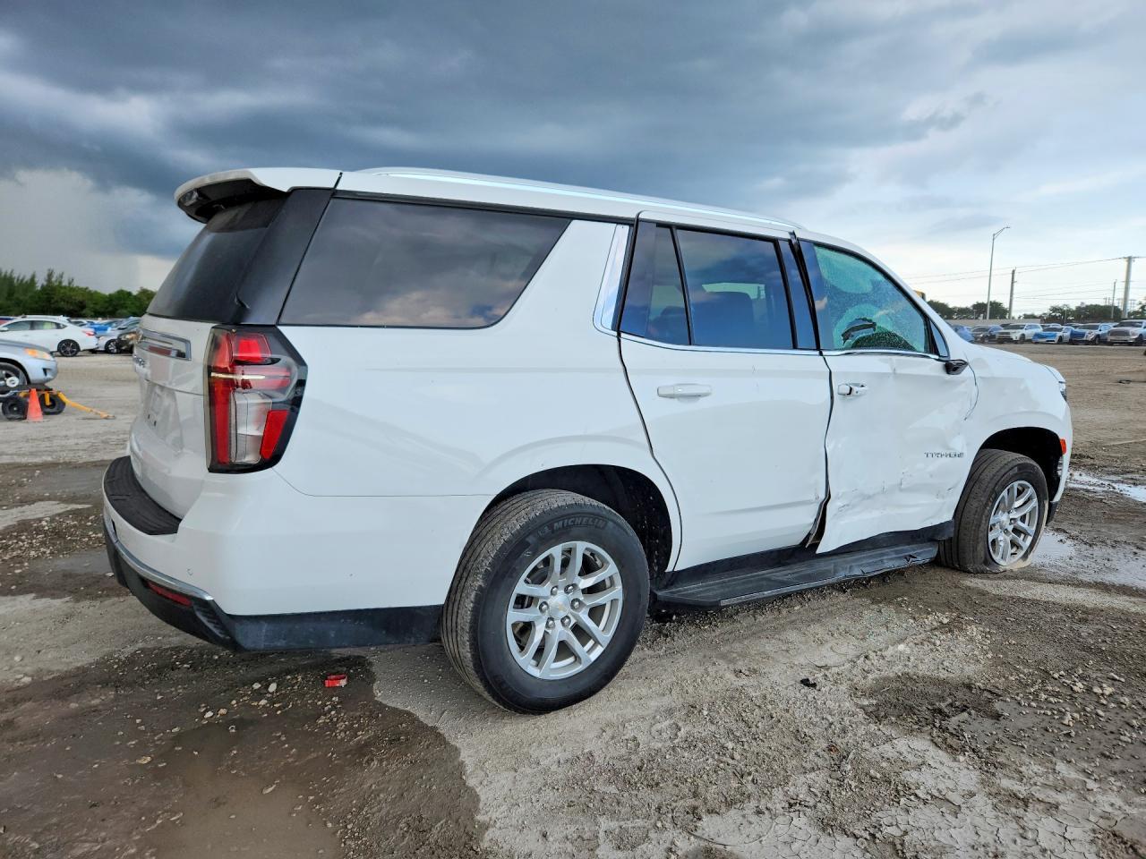 2023 Chevrolet Tahoe C1500 Ls - Фото 3