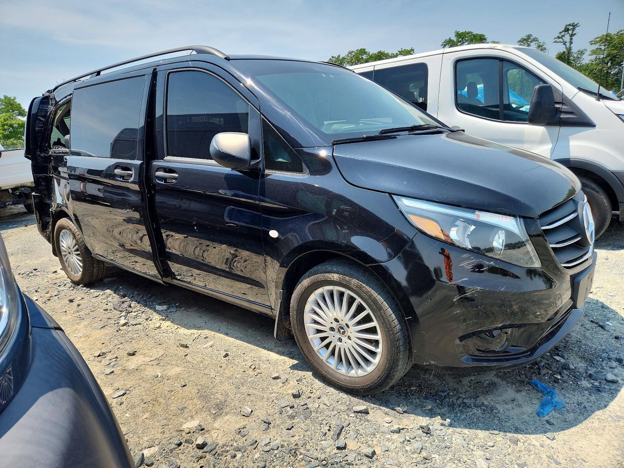 2023 Mercedes-Benz Metris - Фото 4